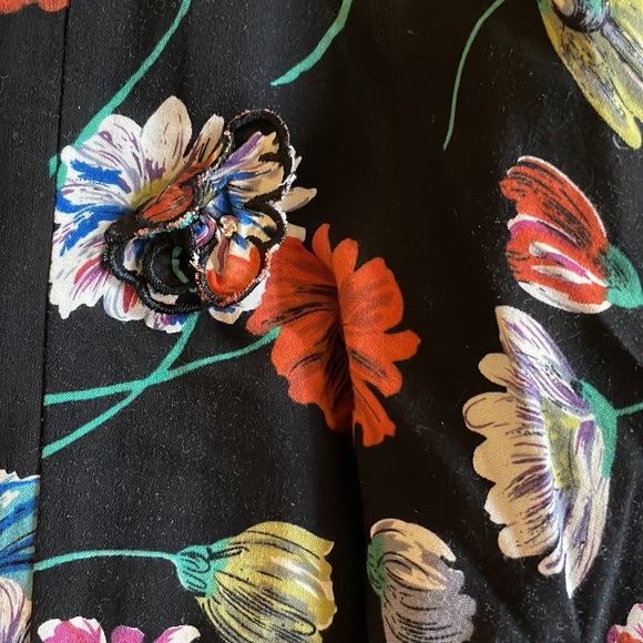 Floral moulinette soeurs dress with full skirt and floral appliqué - Picture 3 of 5